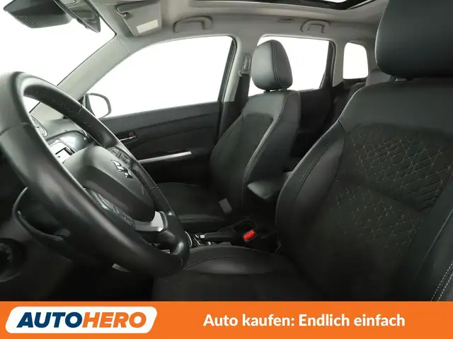 Suzuki Vitara view 10