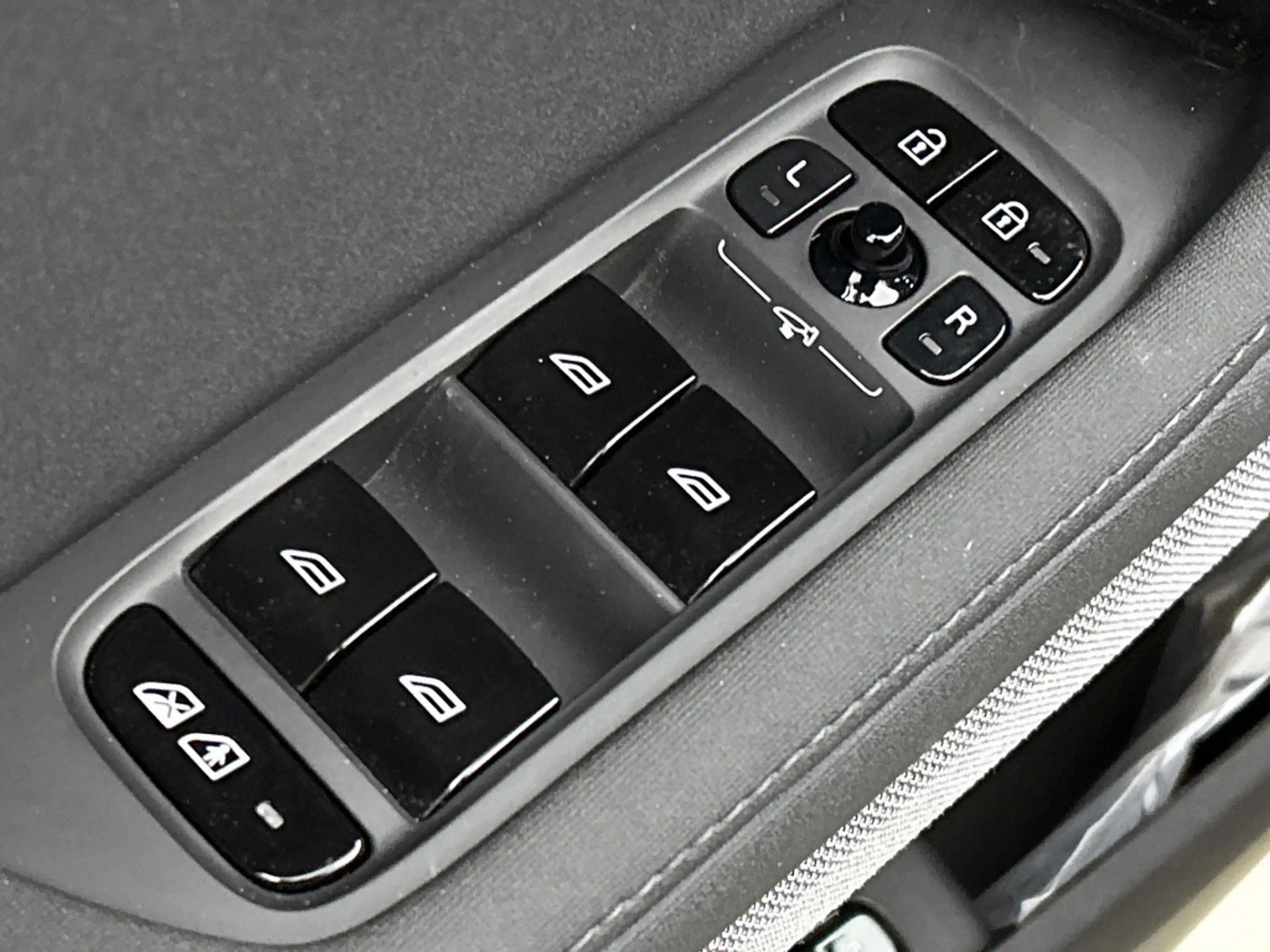 Polestar 2 tandard Range Single Motor 63kWh — photo 15