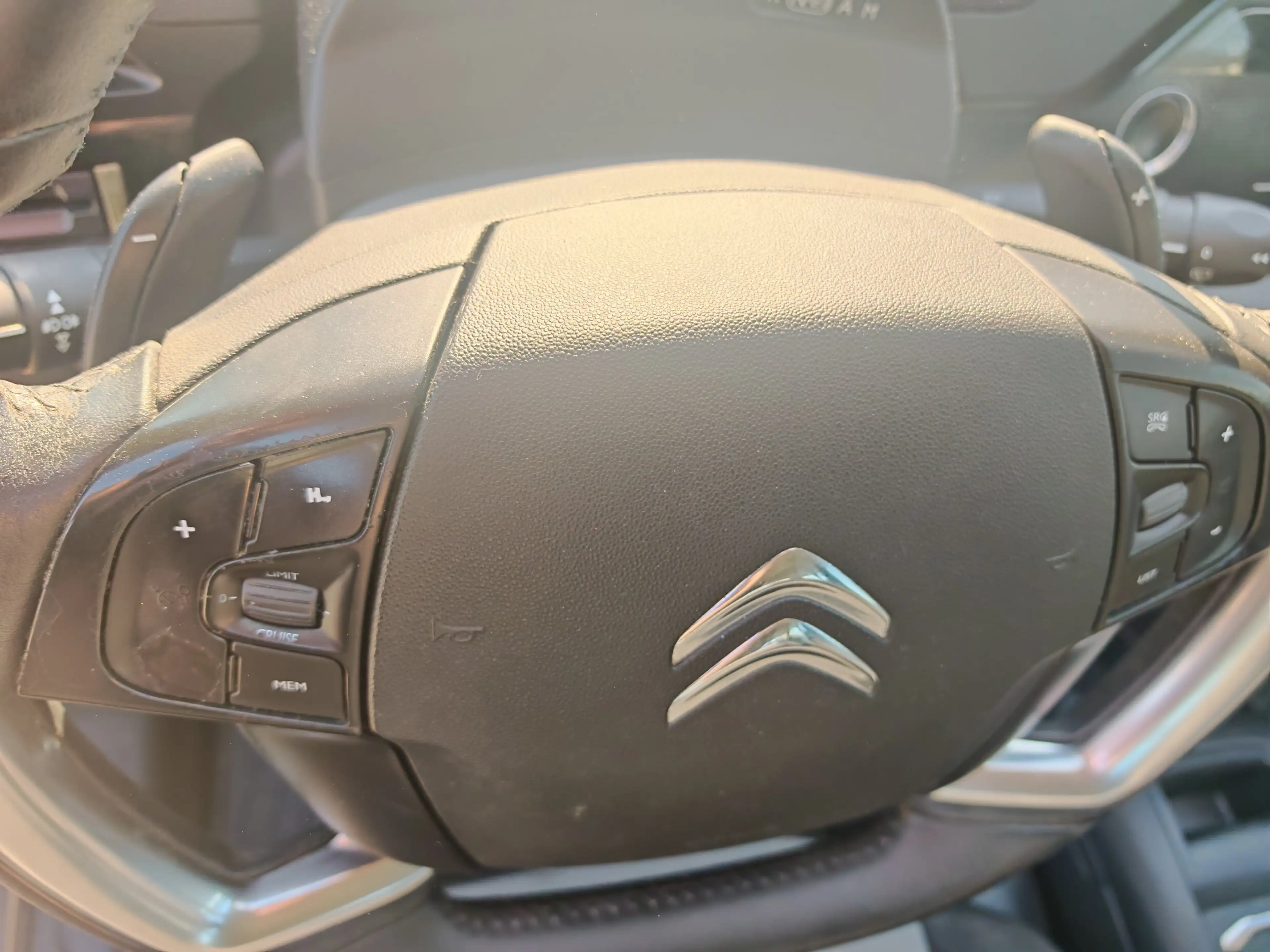 Citroen Grand C4 SpaceTourer Seduction — photo 14