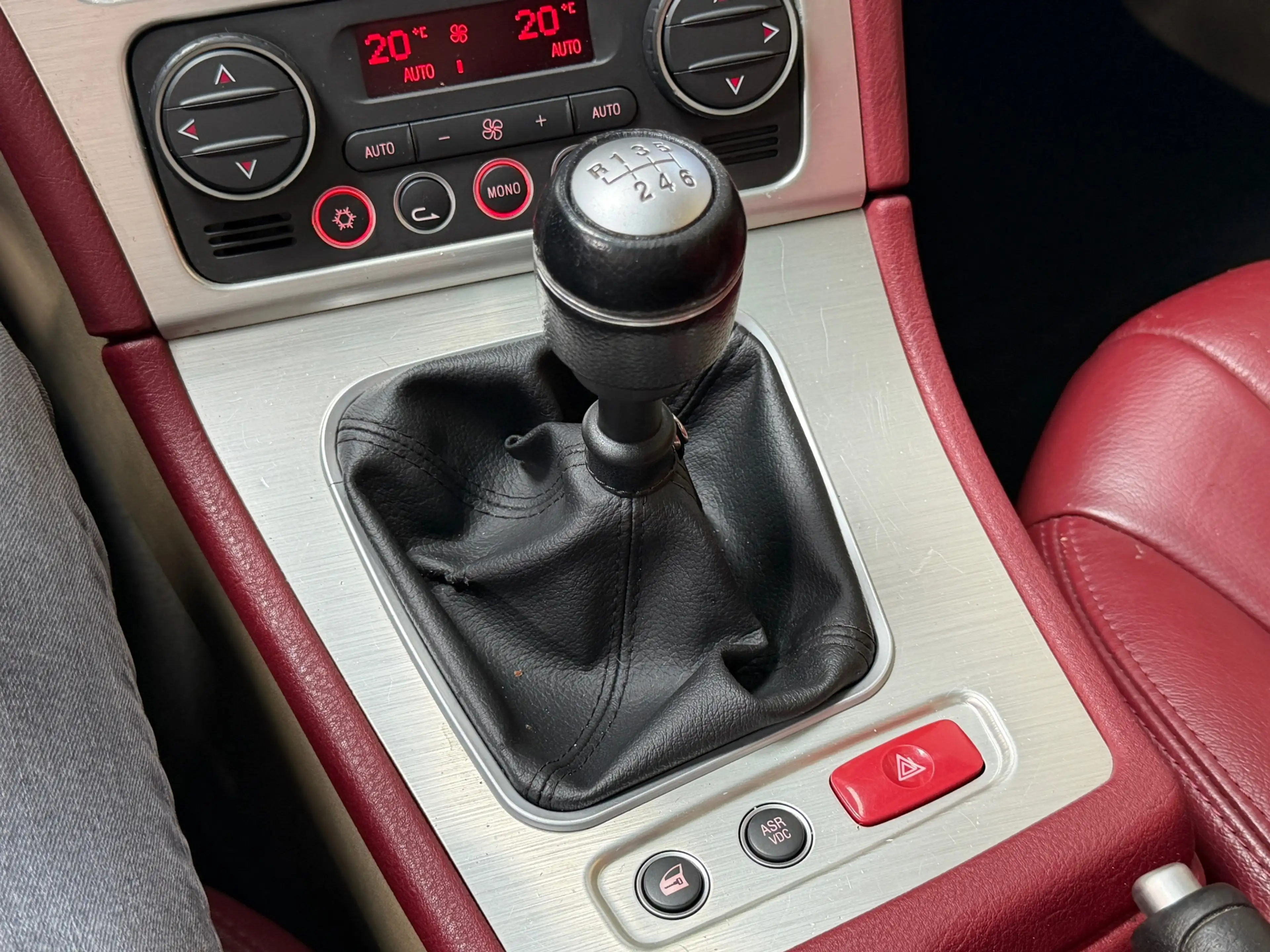 Alfa Romeo Brera 2.2 JTS Skyview | Zeldzaam Interieur | Recent veel — photo 13