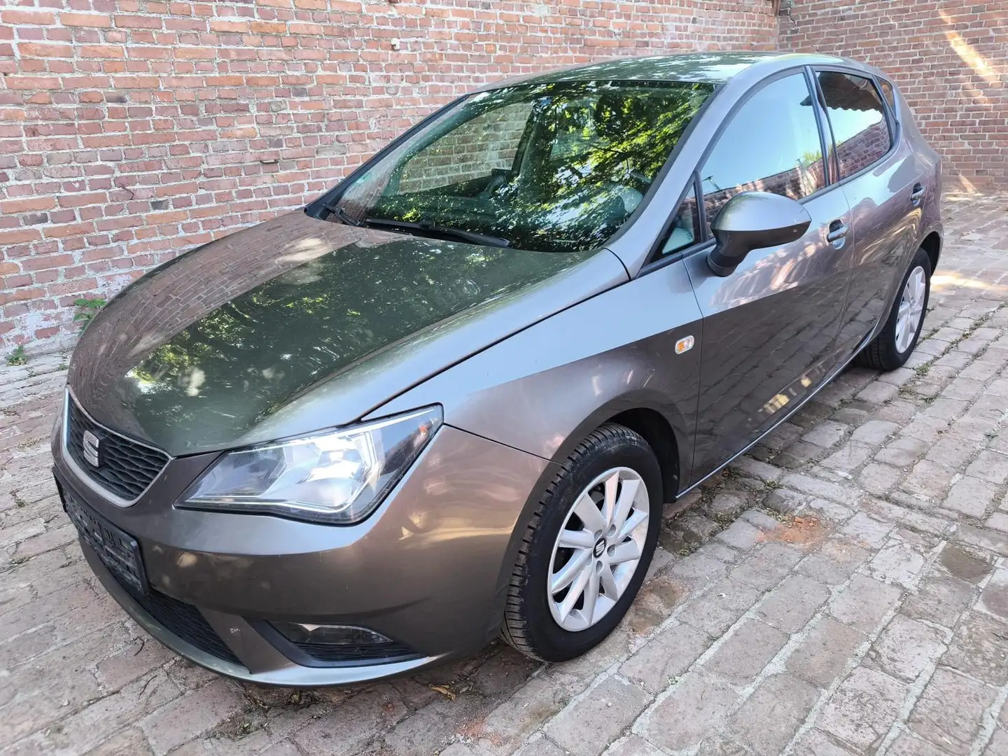 SEAT Ibiza Stylance / Style 1.2 TSI Servo Defekt Grau - 1