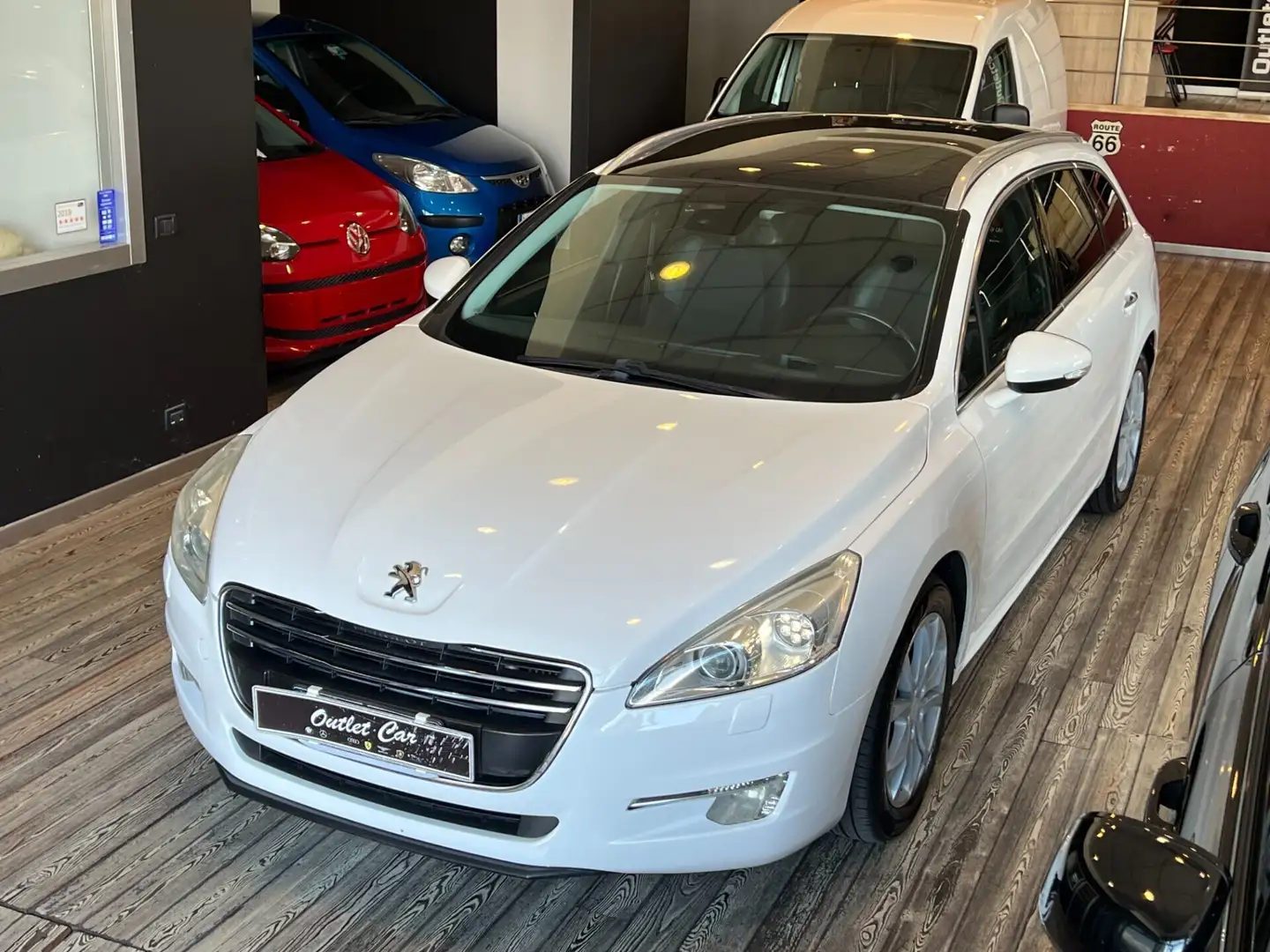 Peugeot 508 2.0 hdi 140cv s.w. Allure Blanc - 1