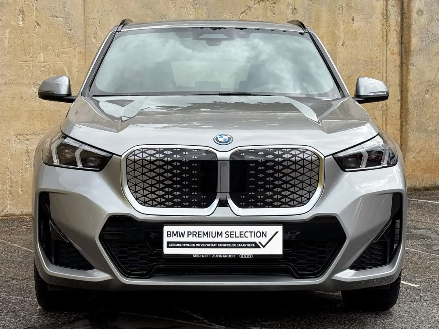 BMW iX1 iX1 eDrive20 Silber - 2