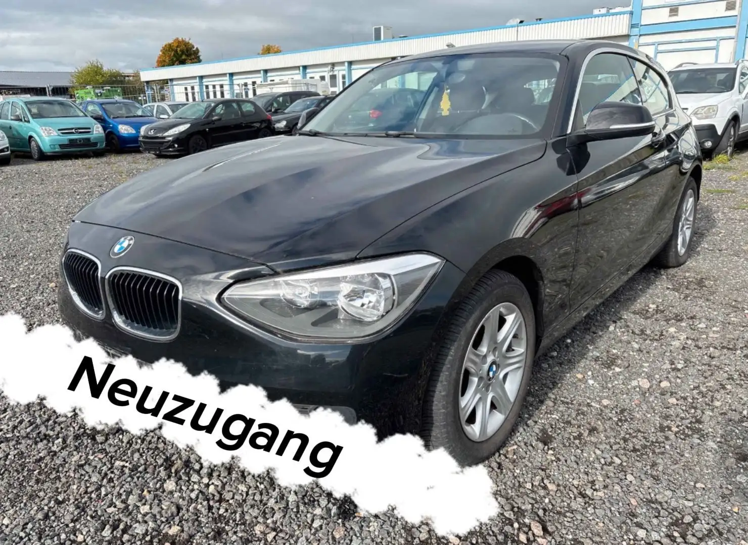 BMW 114 1 Limousine 3-trg. KLIMA SERVO PDC ELEK.FEN Schwarz - 1