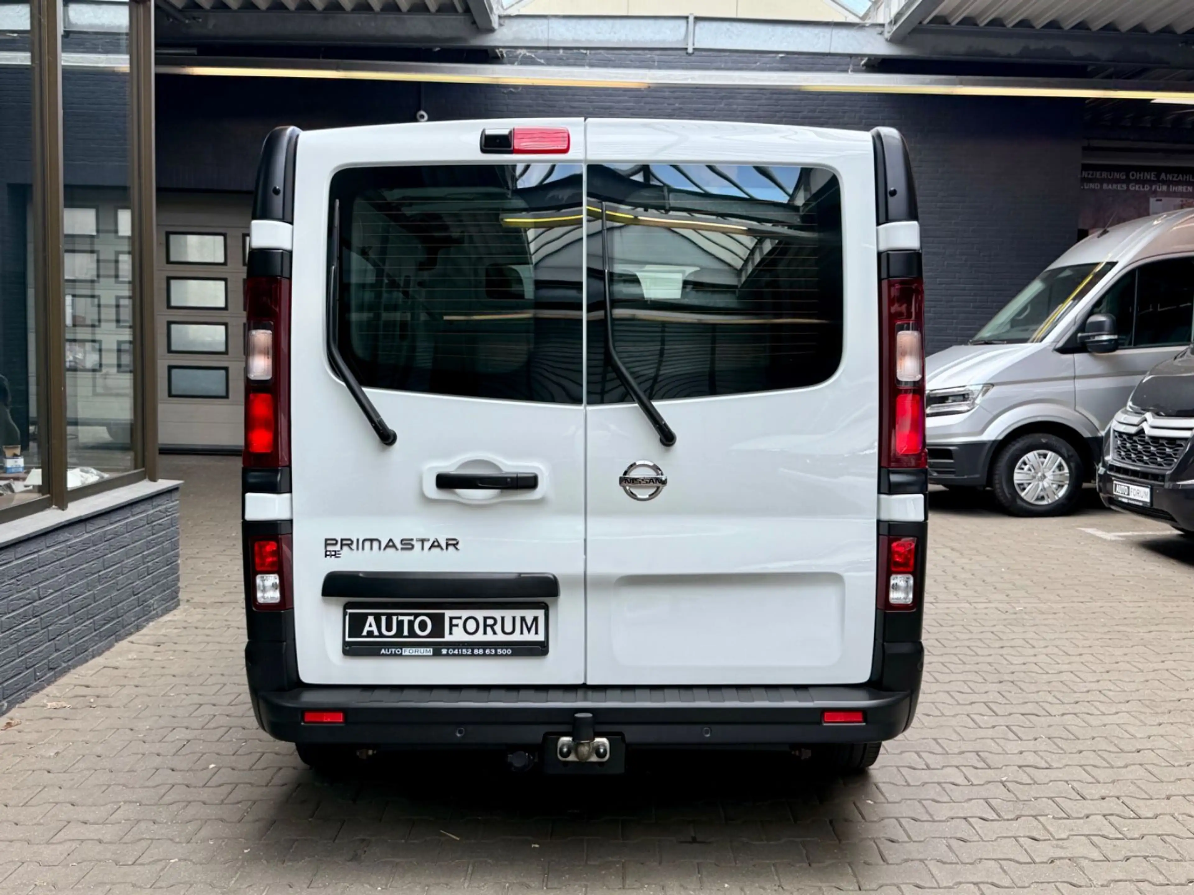 Nissan Primastar 2.0 D L1H1 AUTOMATIK AHK NAVI LED CAM — photo 9