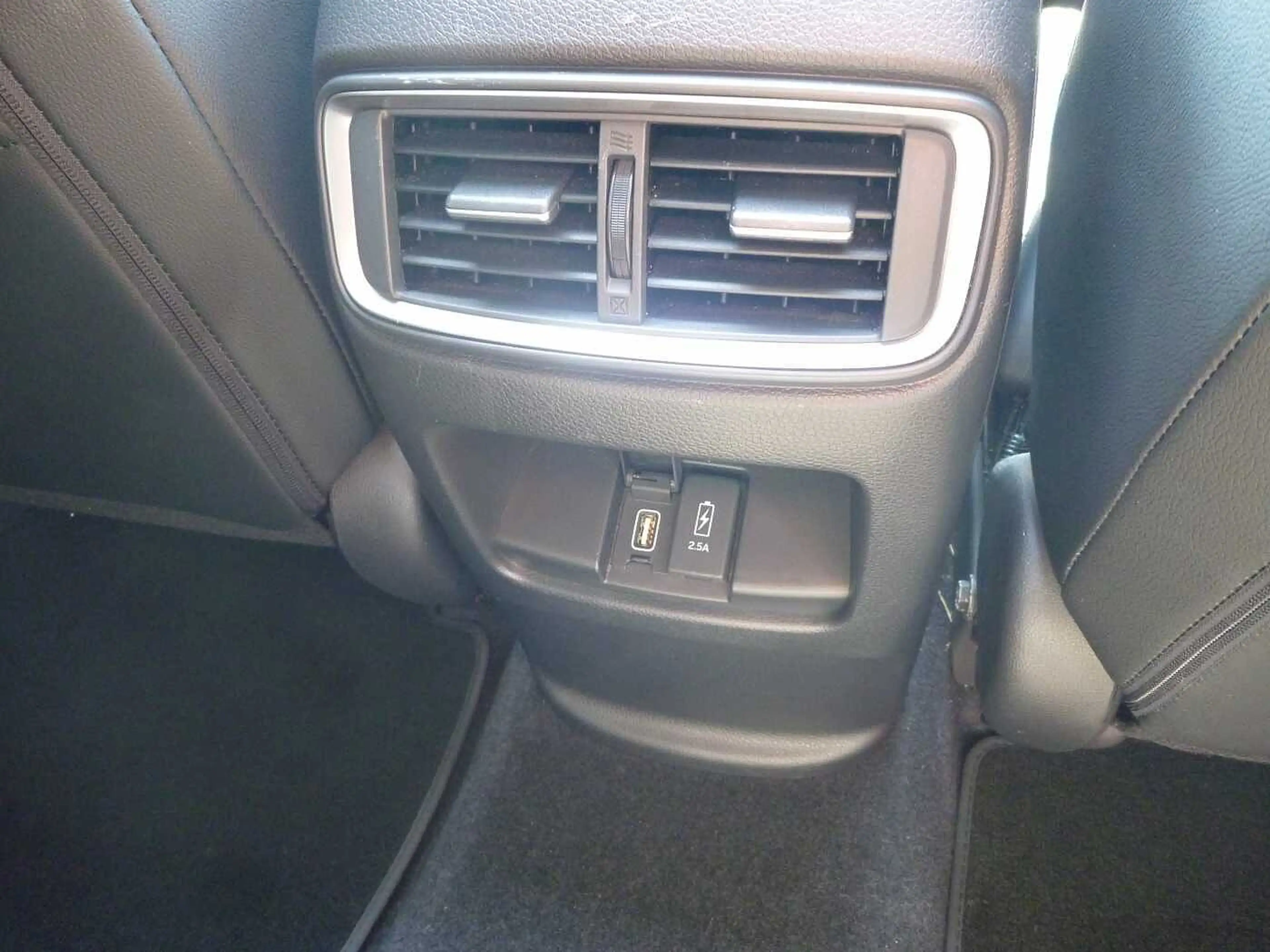 Honda CR-V Hybrid e:HEV 2.0 i-MMD 4WD Executive — photo 10