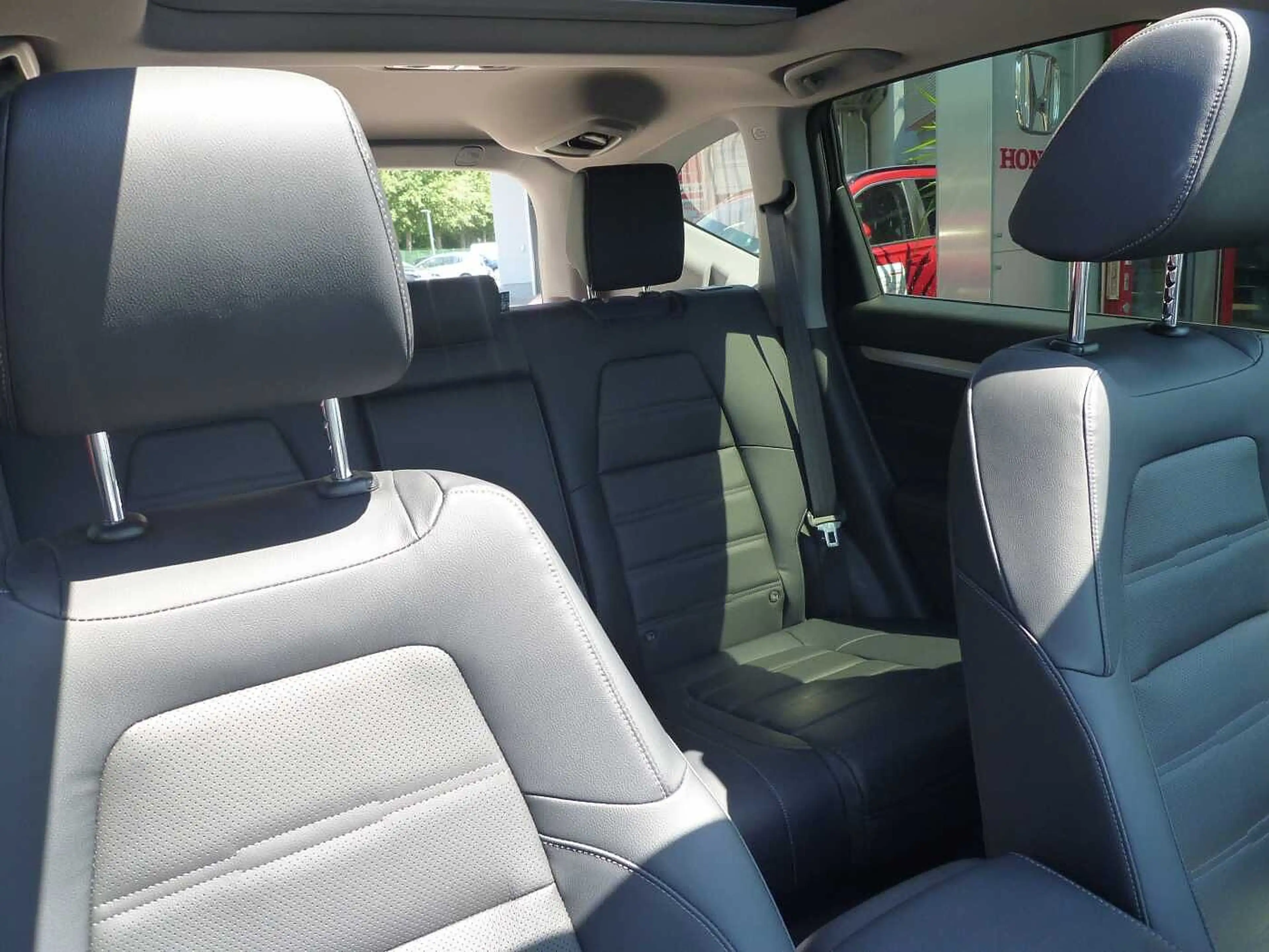 Honda CR-V Hybrid e:HEV 2.0 i-MMD 4WD Executive — photo 7