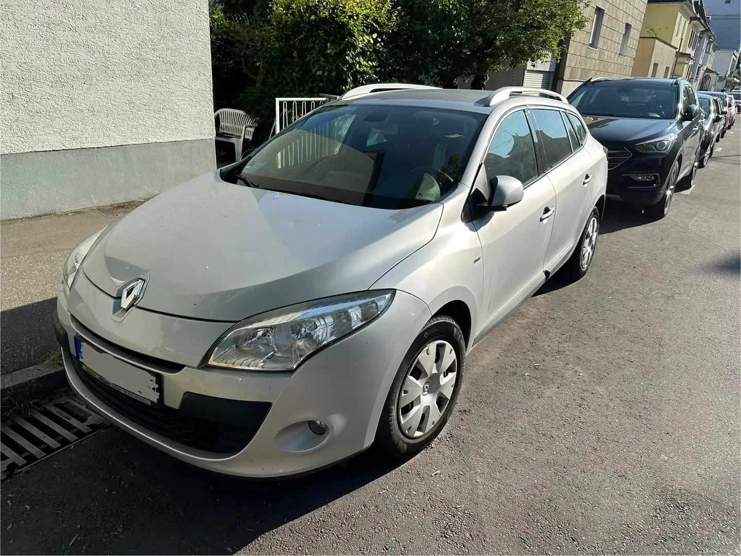 Renault Megane Grandtour TCe 130 39tkm Klima TÜV neu PDC Zilver - 1