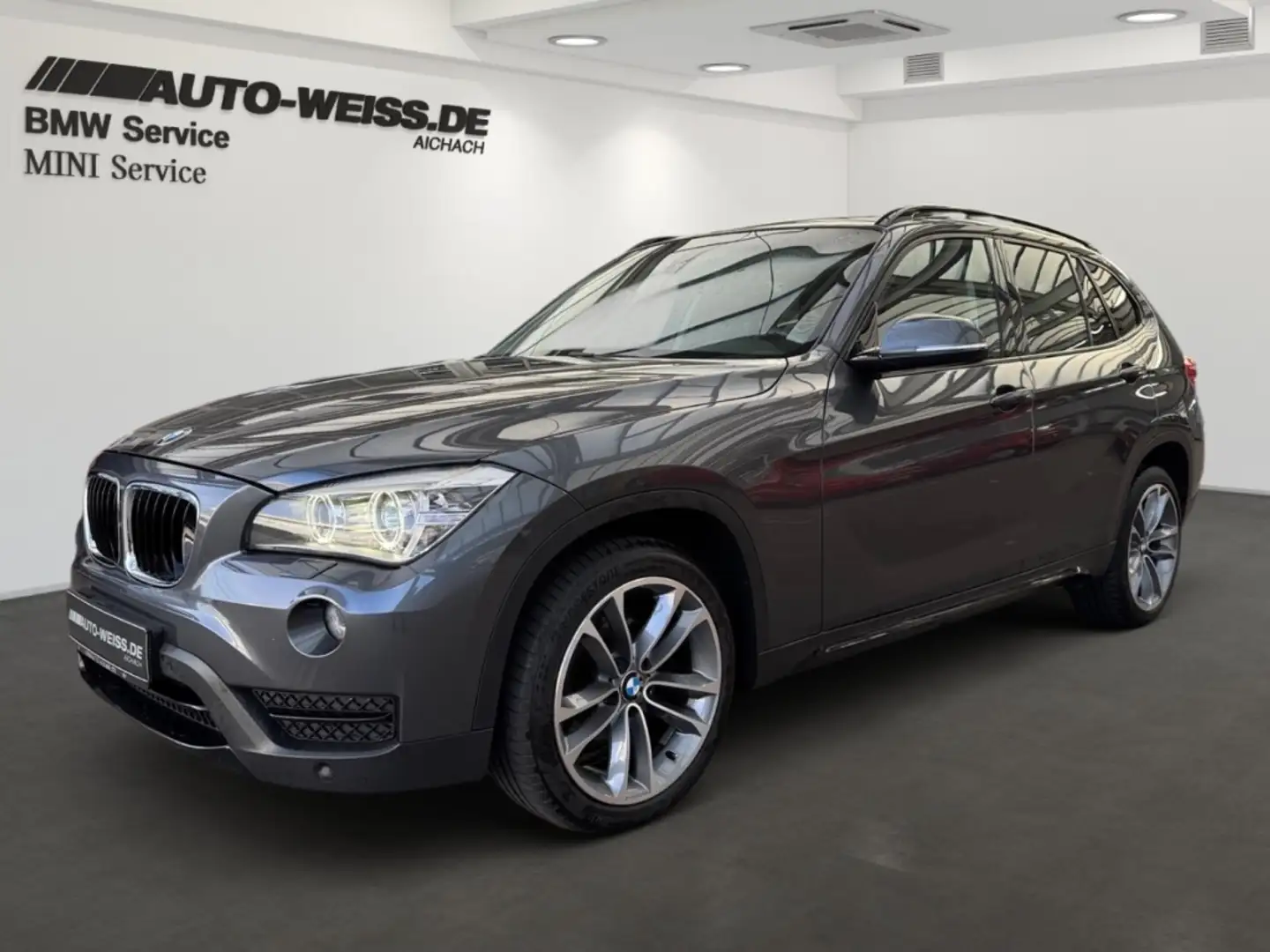 BMW X1 18iA SPORT-LINE+LEDER+NAVI+PANO+PDC+MFL+SHZ+ Gris - 1