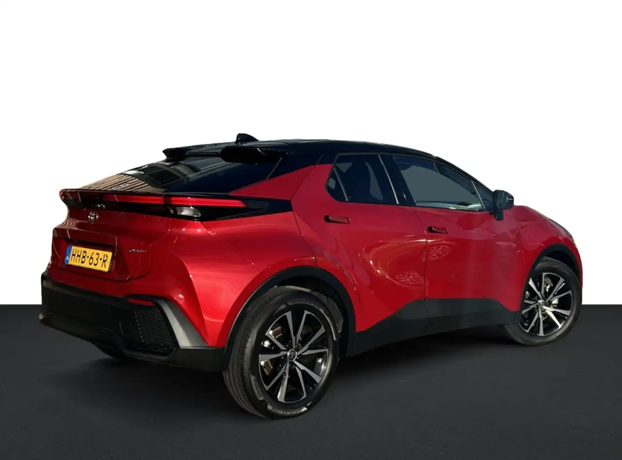 Toyota C-HR 1.8 Hybr 140 First 2