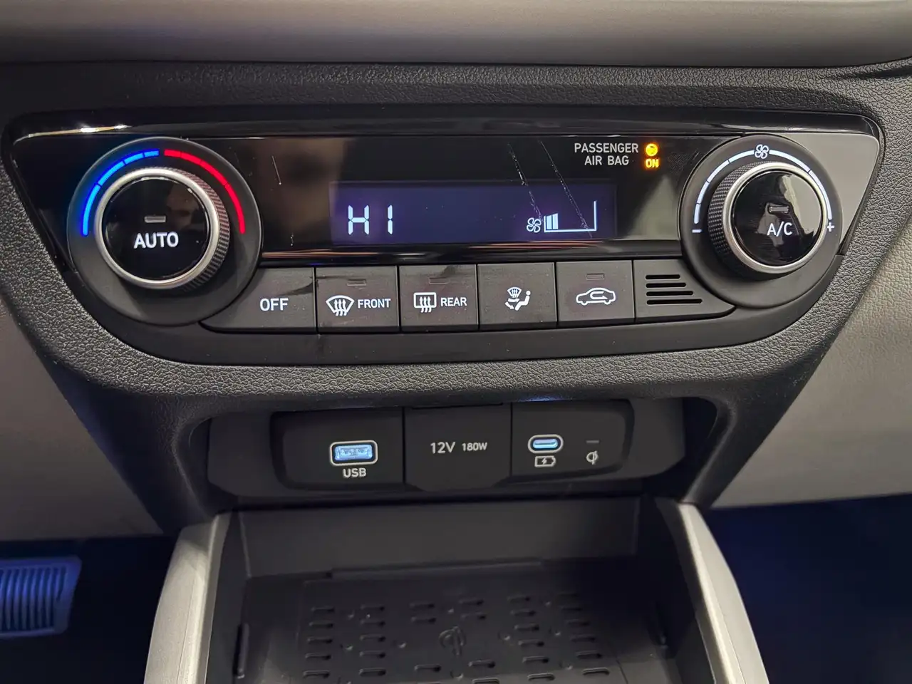 Hyundai i10 PREMIUM AUT SHZ KLIMAAUTOMATIK AMBIENTE ALU RFK... 20