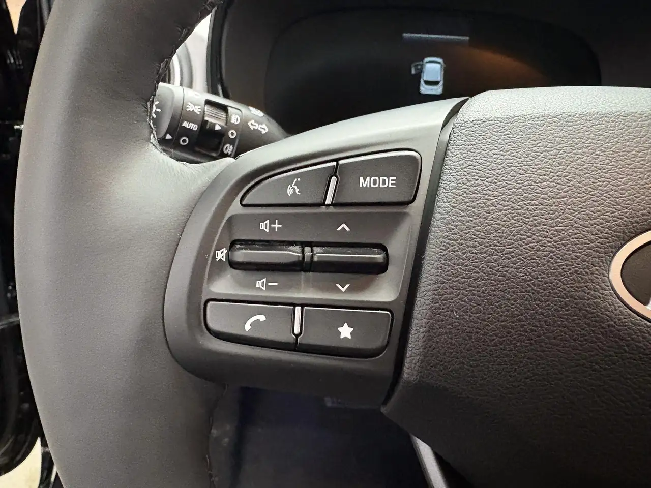 Hyundai i10 PREMIUM AUT SHZ KLIMAAUTOMATIK AMBIENTE ALU RFK... 13
