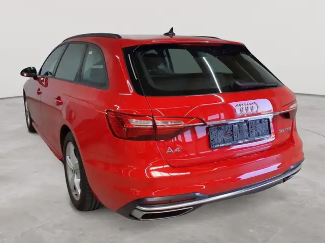 Audi A4 view 5