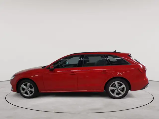 Audi A4 view 6