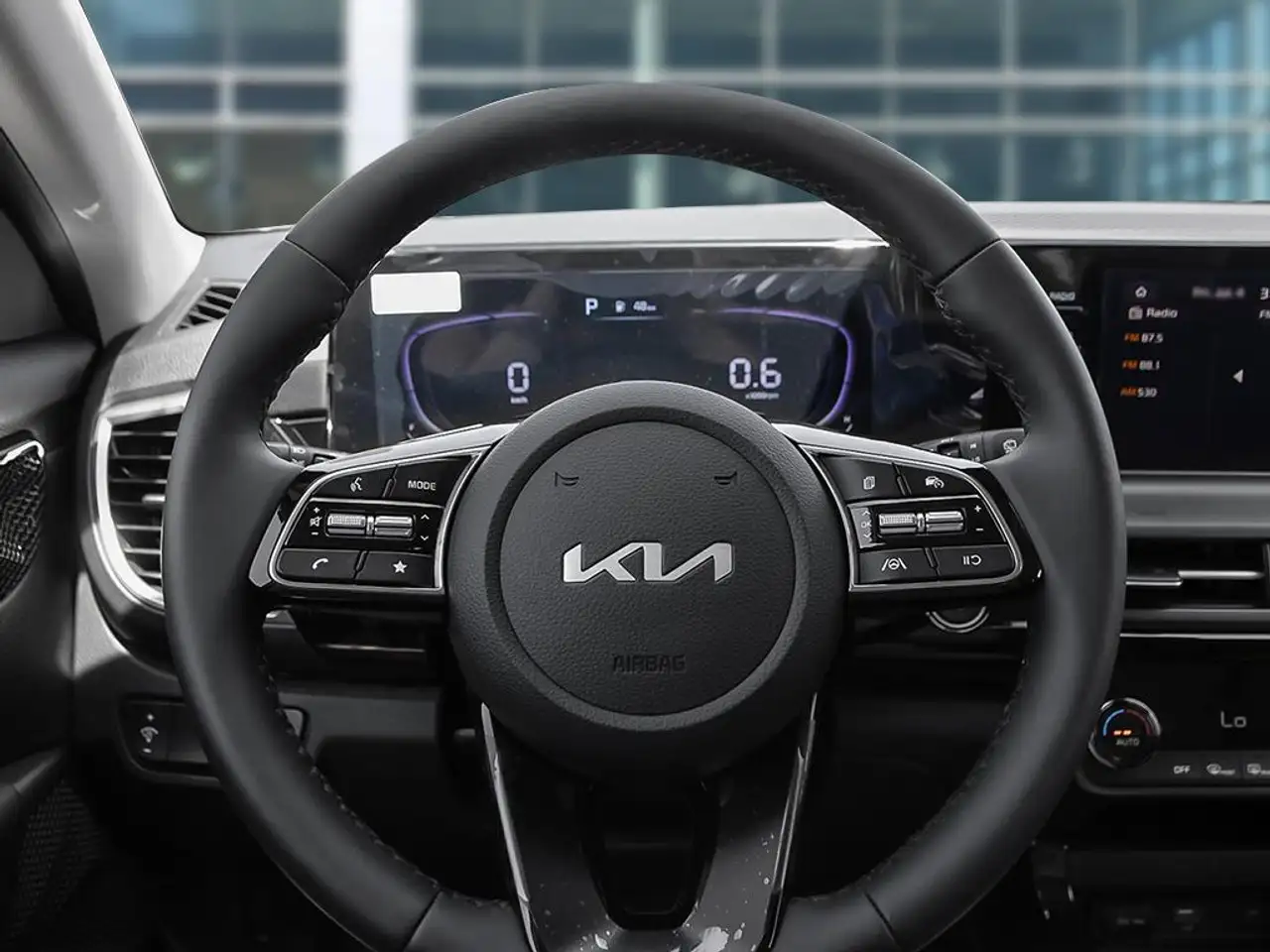 Kia Seltos photo Kia Seltos