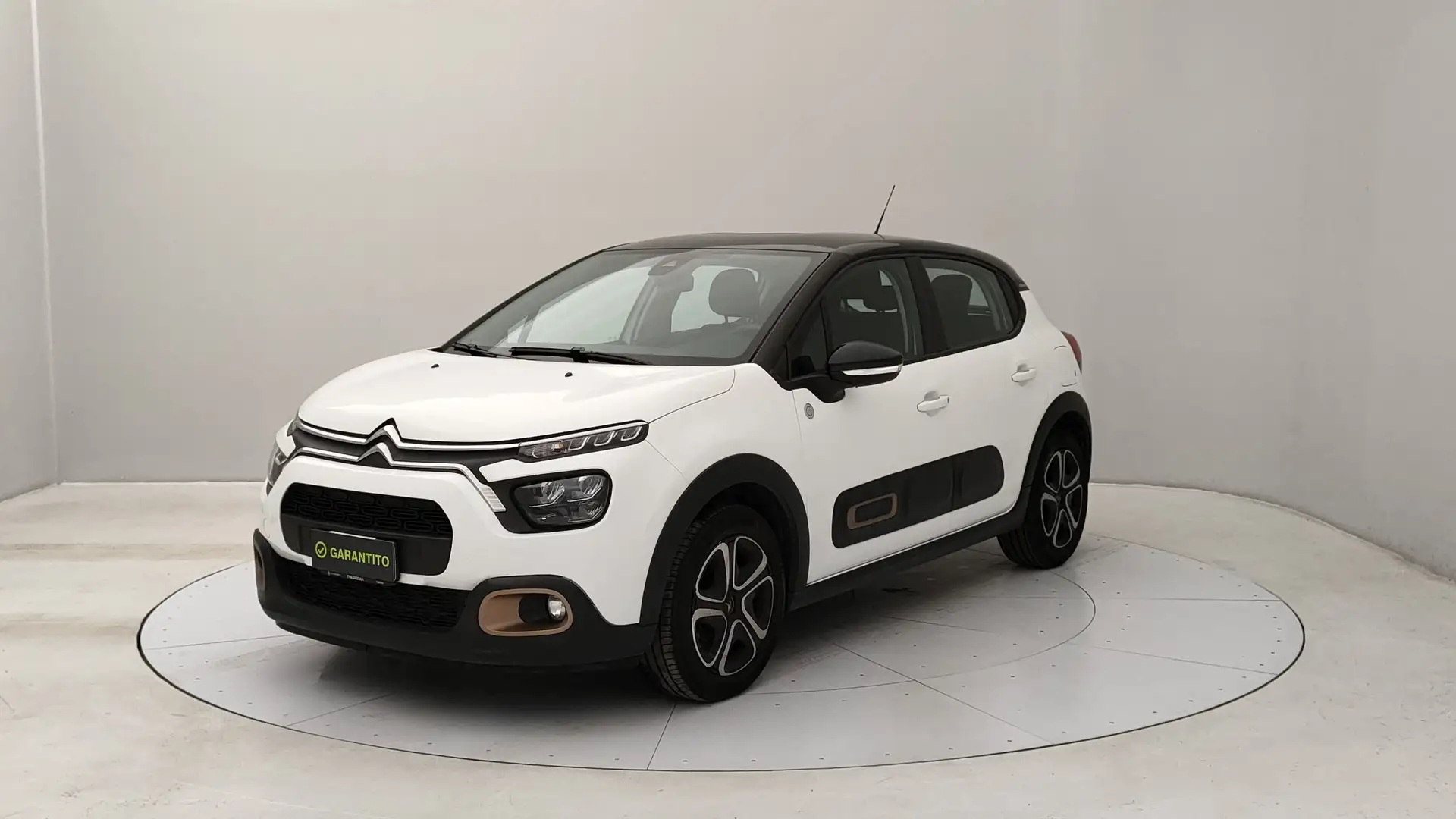 Citroen C3 1.2 PureTech Feel Pack Blanc - 1