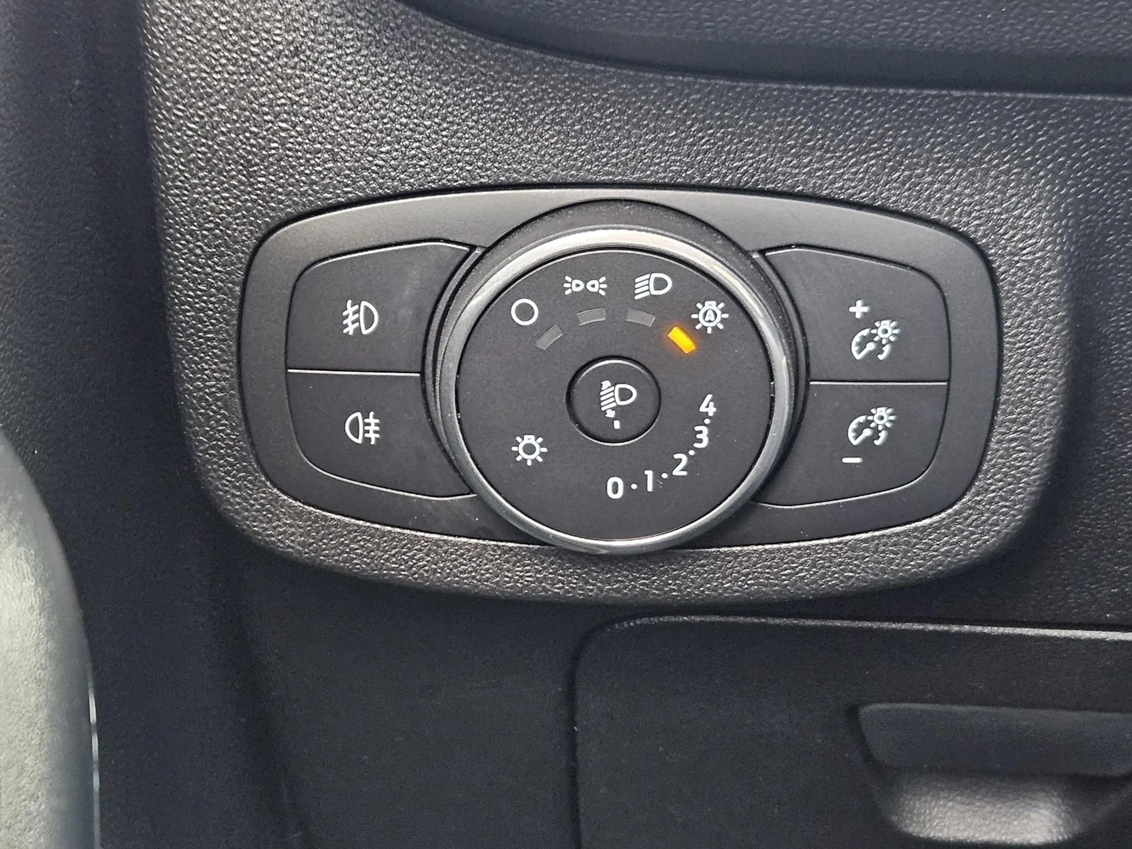 Ford Fiesta 1.1 Trend Carplay, Cruise, Voorruitverwarming — photo 15