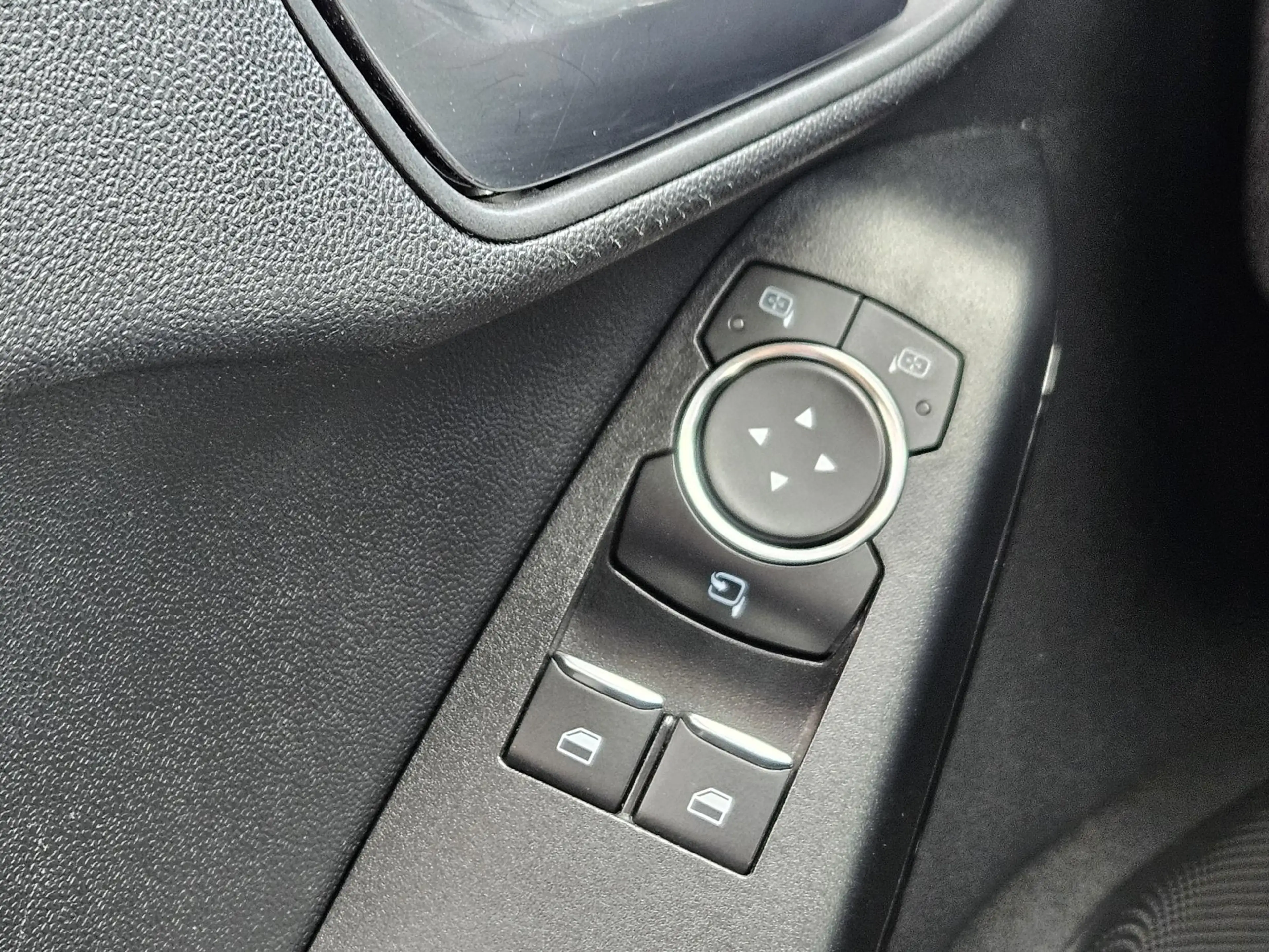 Ford Fiesta 1.1 Trend Carplay, Cruise, Voorruitverwarming — photo 16