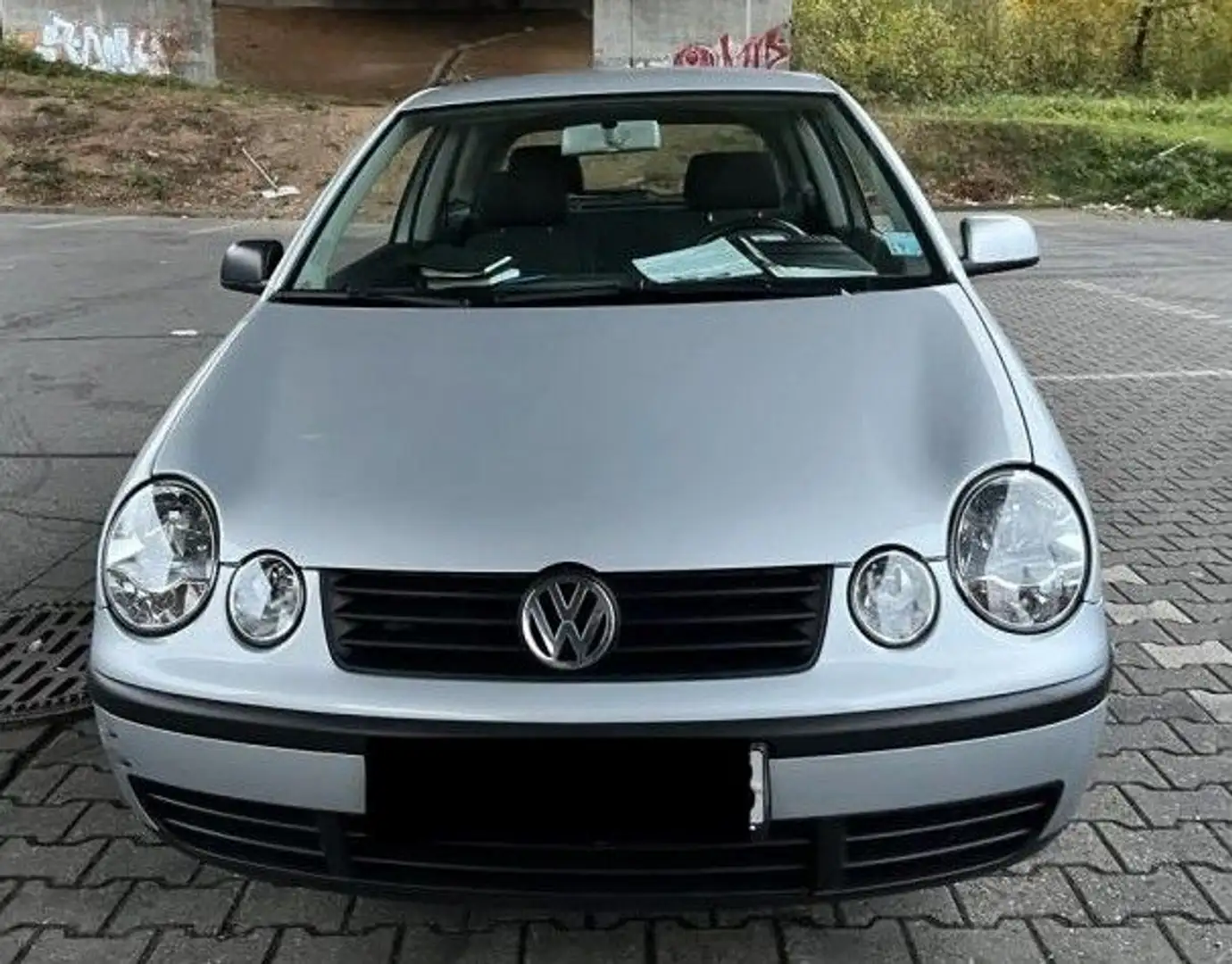 Volkswagen Polo IV Comfortline Plateado - 2