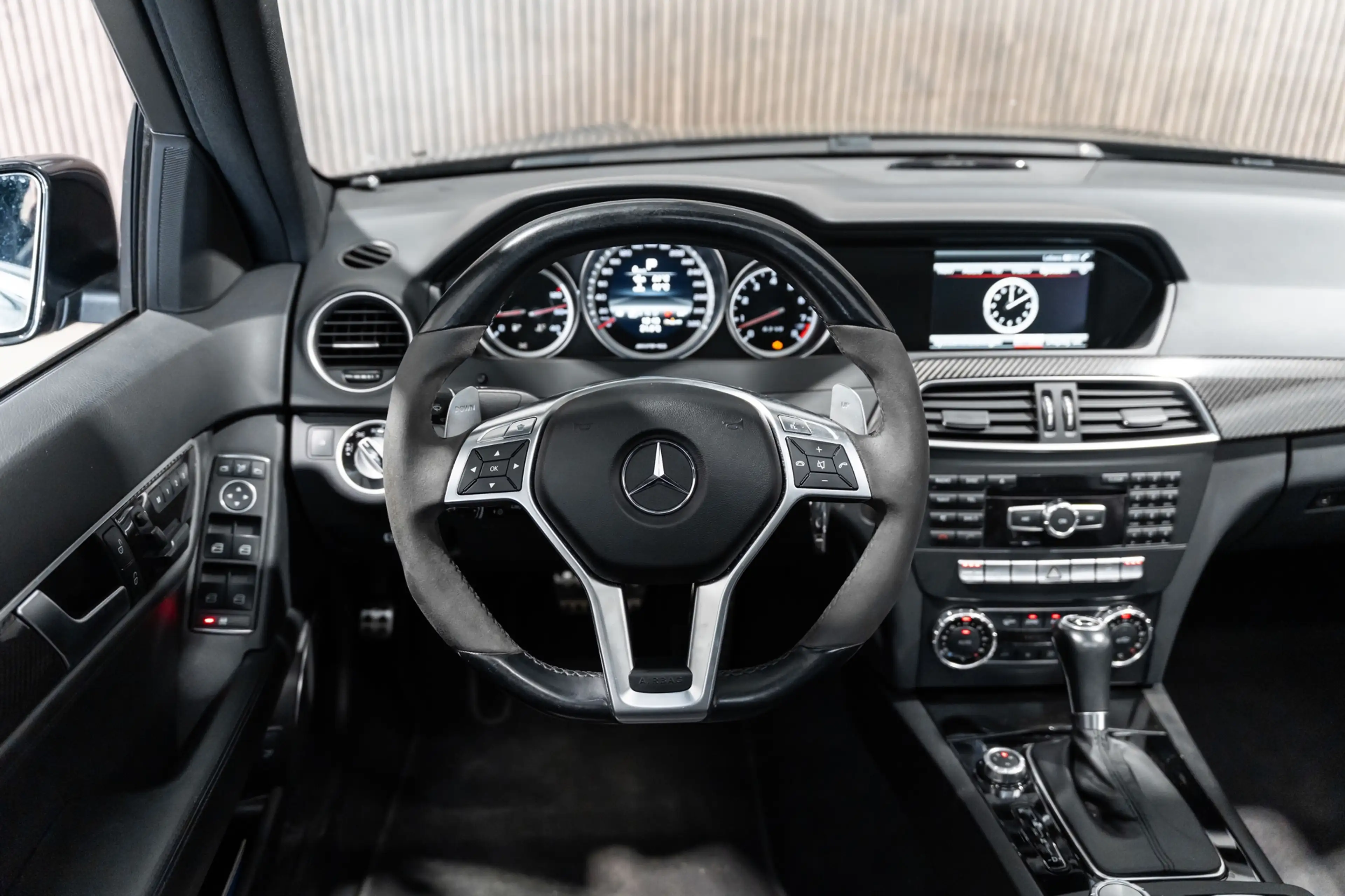 Mercedes-Benz C 63 AMG Performance Package 487PK Carbon — photo 12