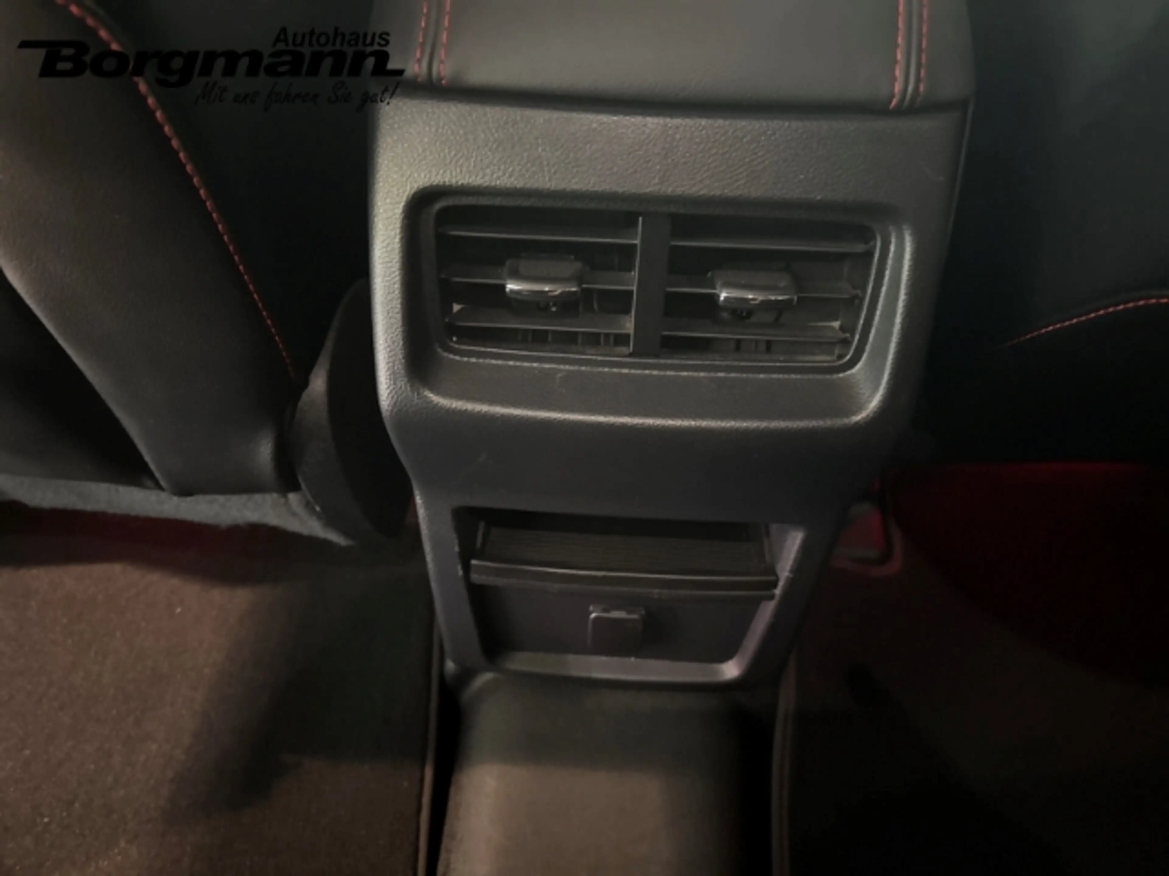 Ford S-Max ST-Line AHK-klappbar Navi Memory Sitze Soundsystem — photo 10