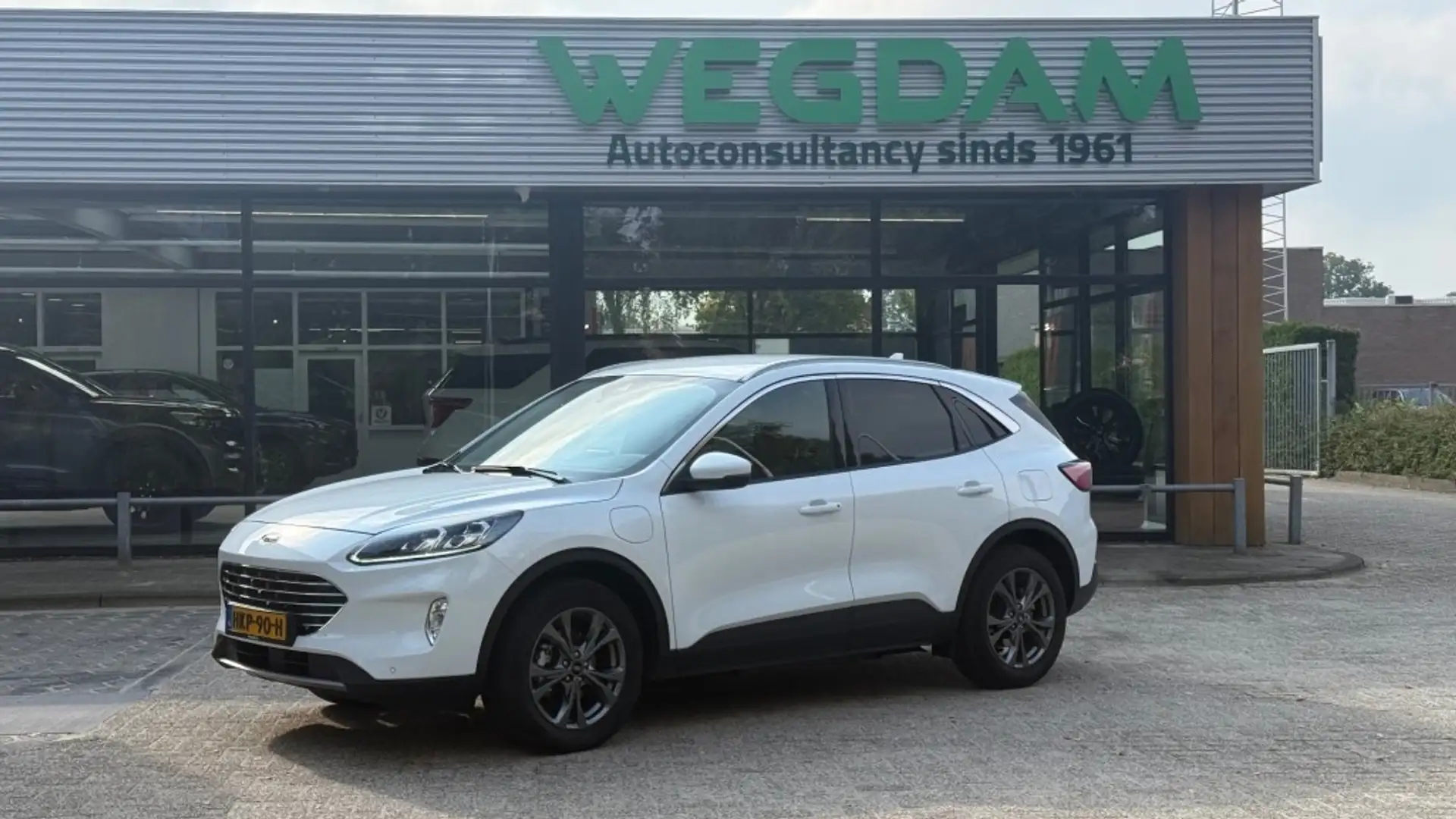 Ford Kuga 2.5 PHEV TITANIUM X / Trekhaak + Winter pack Blanc - 1