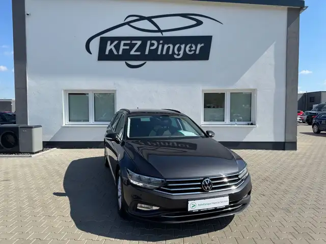 Volkswagen Passat main image