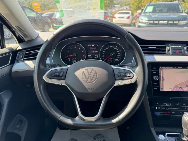 Volkswagen Passat view 12