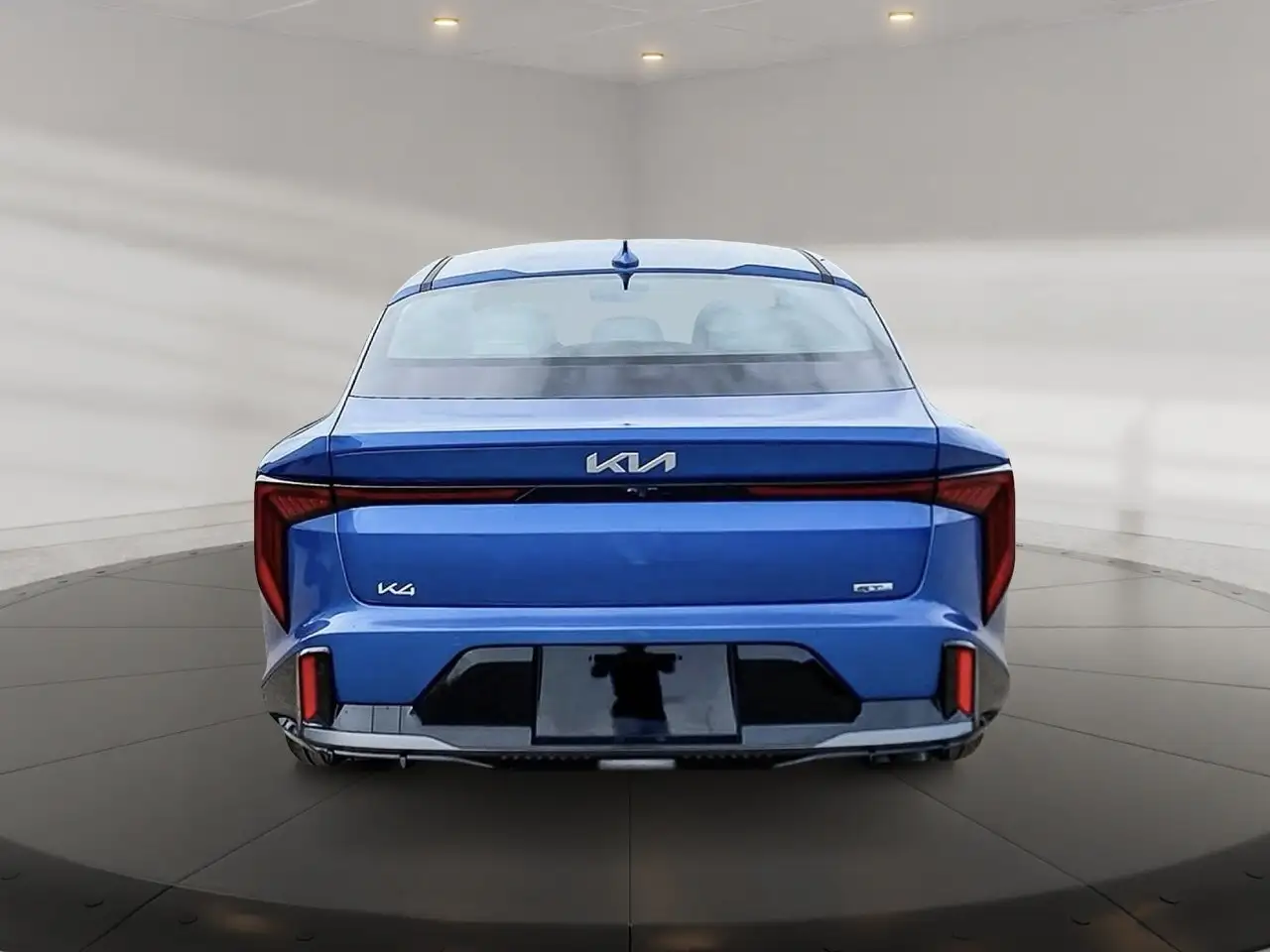 Kia K4 снимка Kia K4