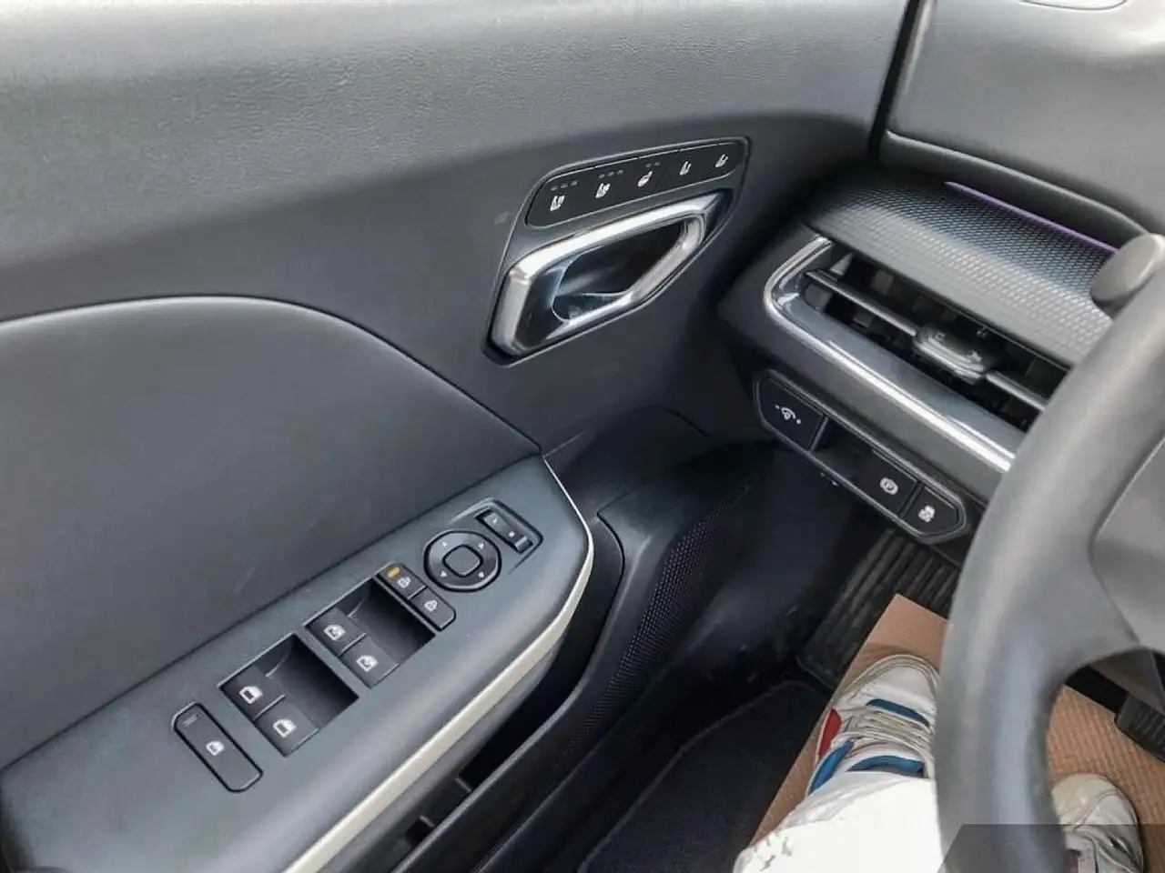 Kia K4 снимка Kia K4