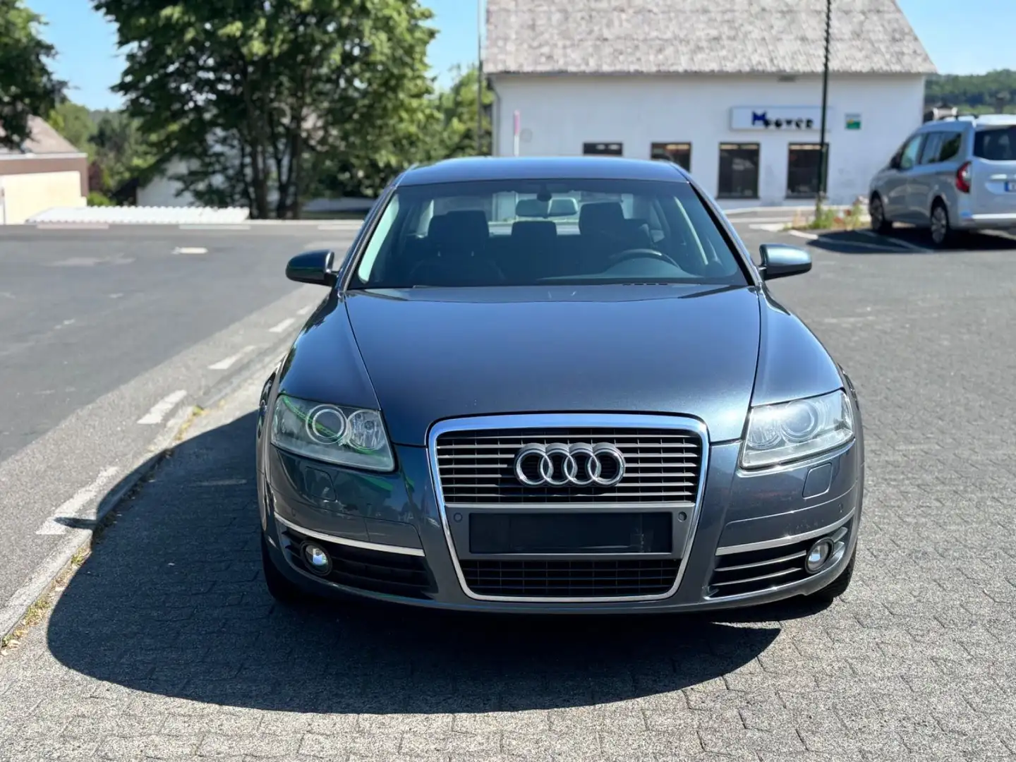 Audi A6 Lim. 3.2 FSI **XENON**KLIMTRONIC**6-GANG** Grau - 2