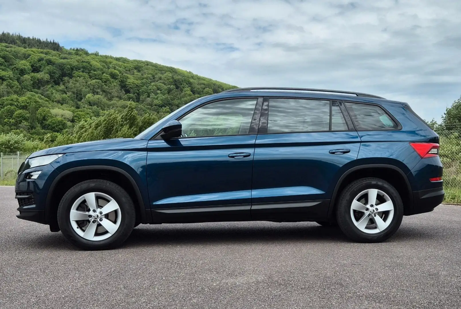 Skoda Kodiaq 2.0 TDI Ambition 4x4, DSG, Navi, Kamera. Blau - 2