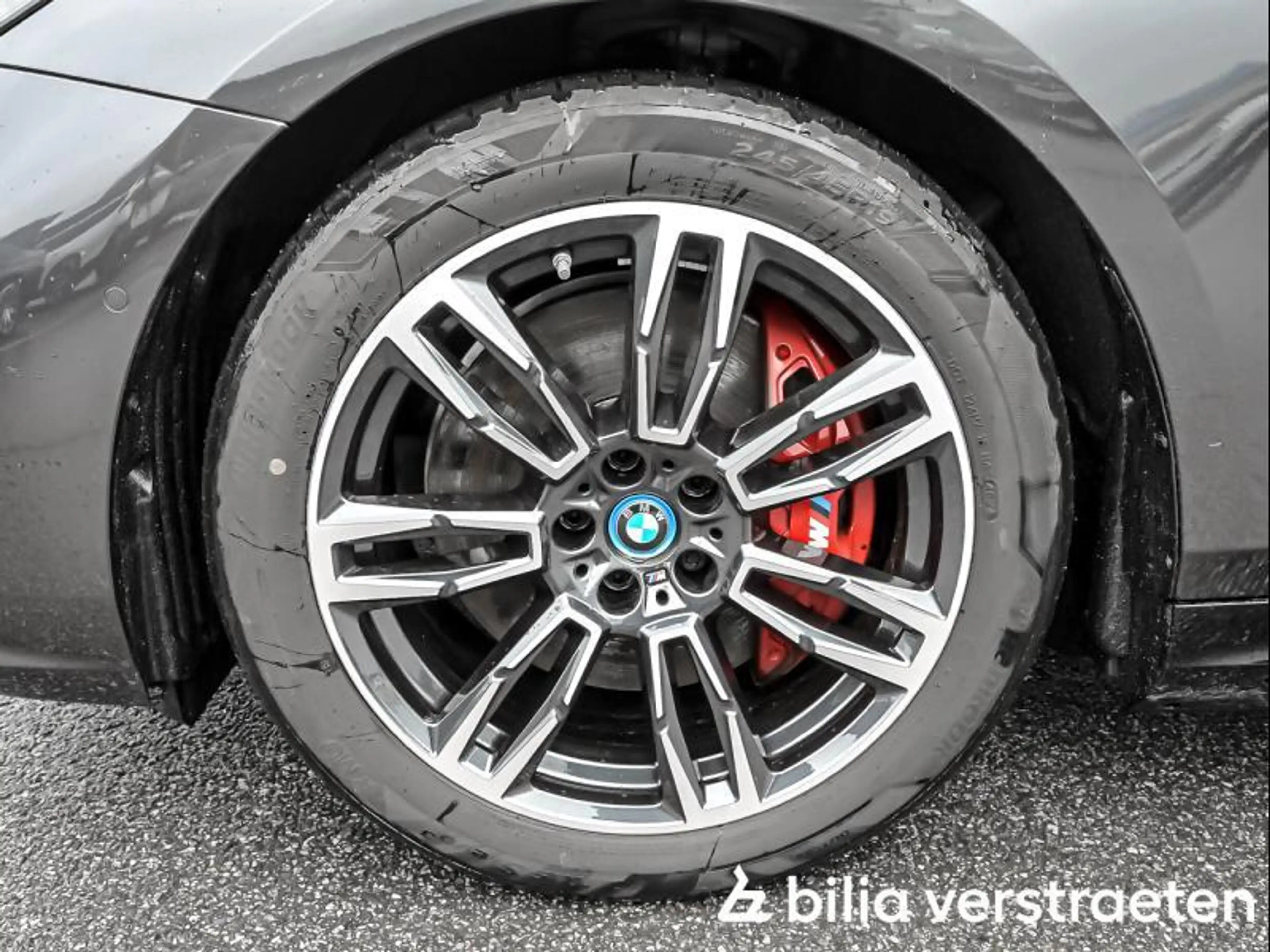 BMW i5 eDrive40 Touring MSportPro - Pano - DASP - 360 — photo 4