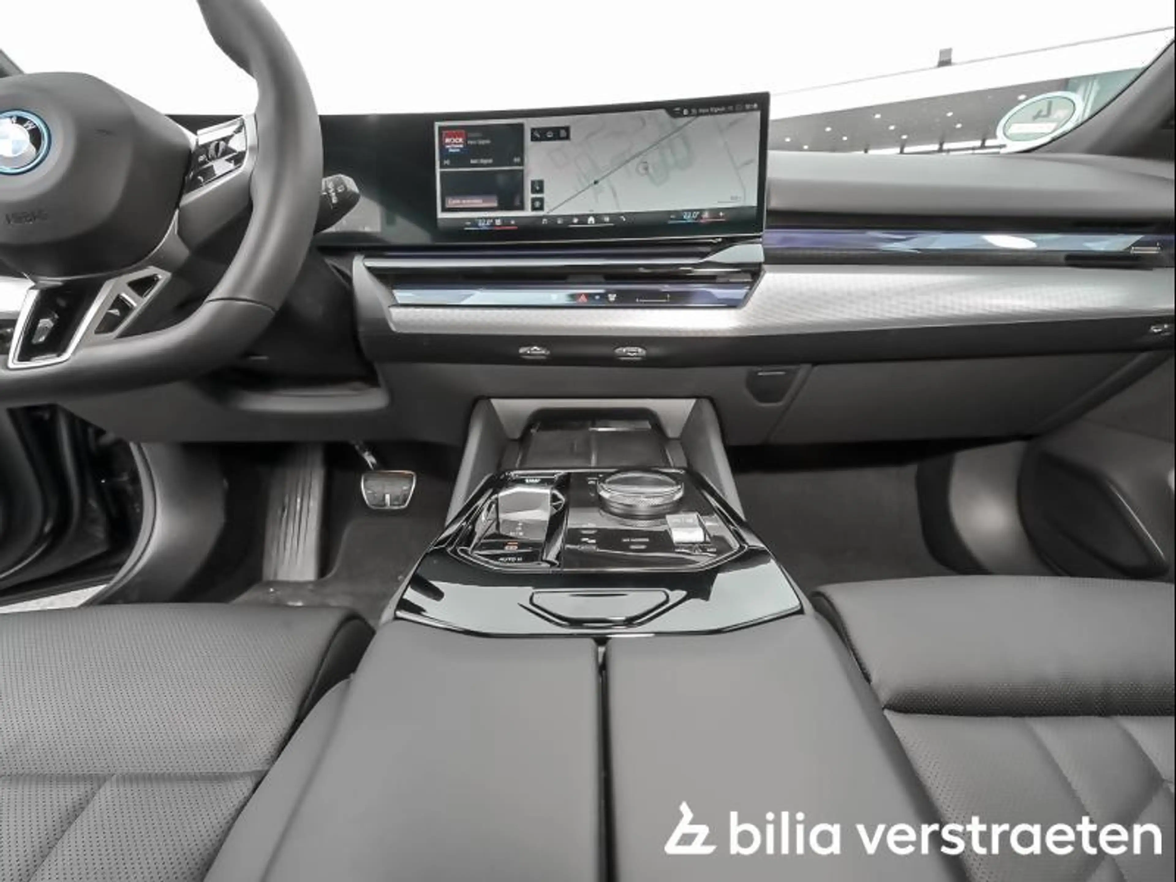 BMW i5 eDrive40 Touring MSportPro - Pano - DASP - 360 — photo 6
