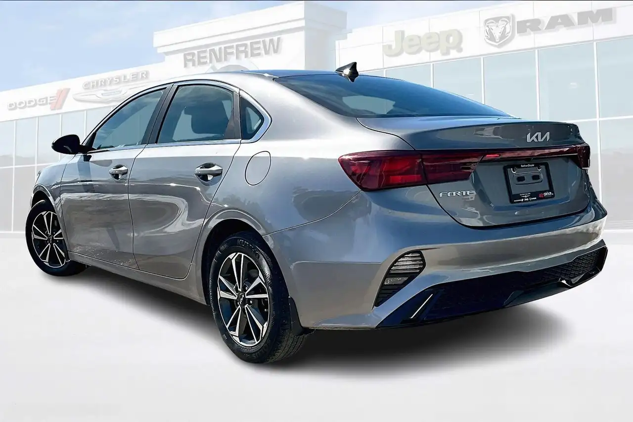 Kia Forte снимка Kia Forte