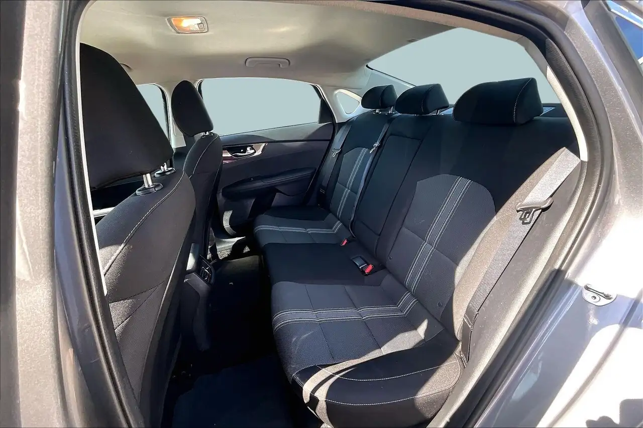 Kia Forte снимка Kia Forte