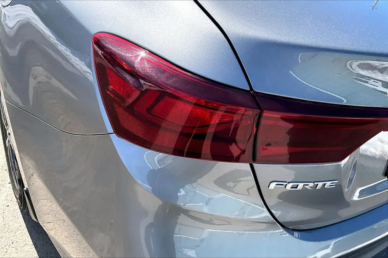 Kia Forte снимка Kia Forte