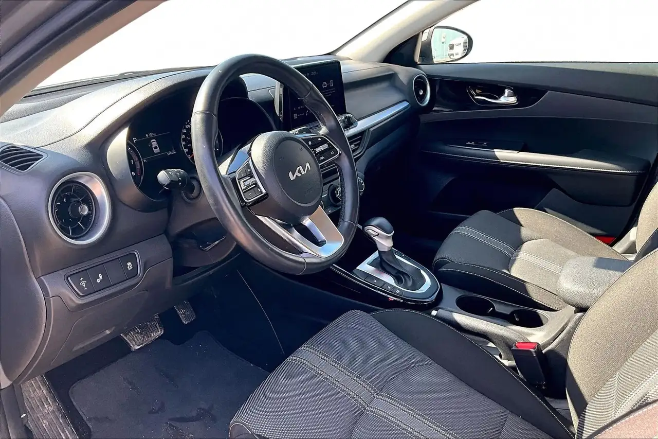 Kia Forte снимка Kia Forte