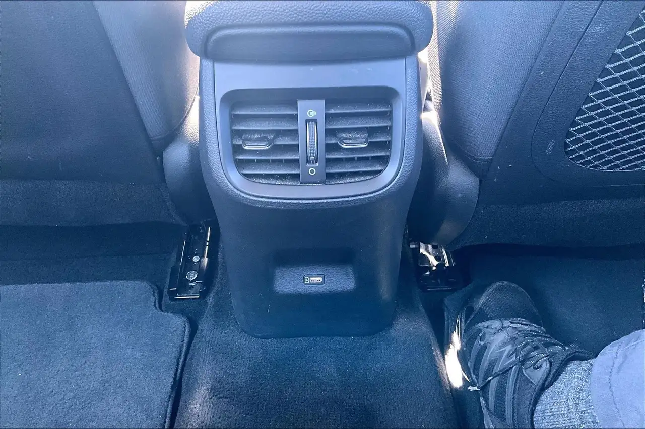 Kia Forte снимка Kia Forte