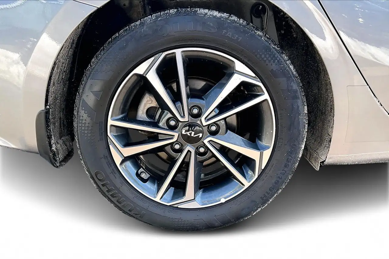 Kia Forte снимка Kia Forte