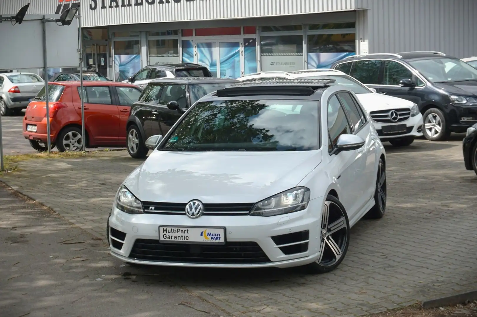 Volkswagen Golf VII Lim. R BMT 4Motion / ACC / Leder / Pano Weiß - 1