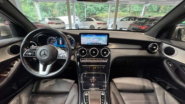 Mercedes-Benz GLC 200 — photo 9