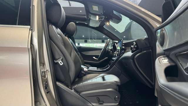 Mercedes-Benz GLC 200 — photo 13