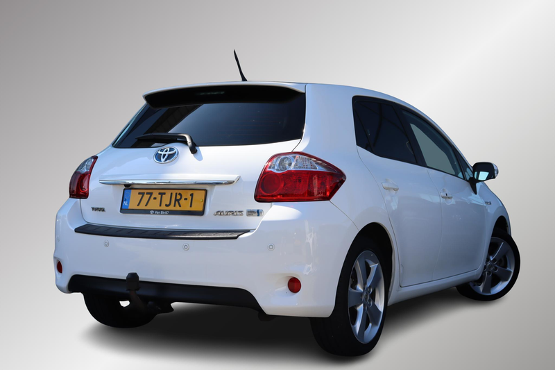 Toyota Auris 1.8 Full Hybrid Executive Trekhaak, Navi, Xenon, A — photo 2