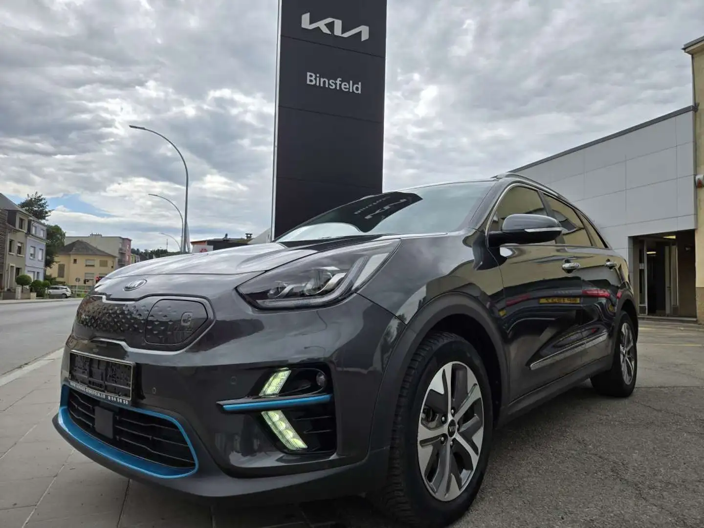 Kia e-Niro More 64 kWh Gris - 1