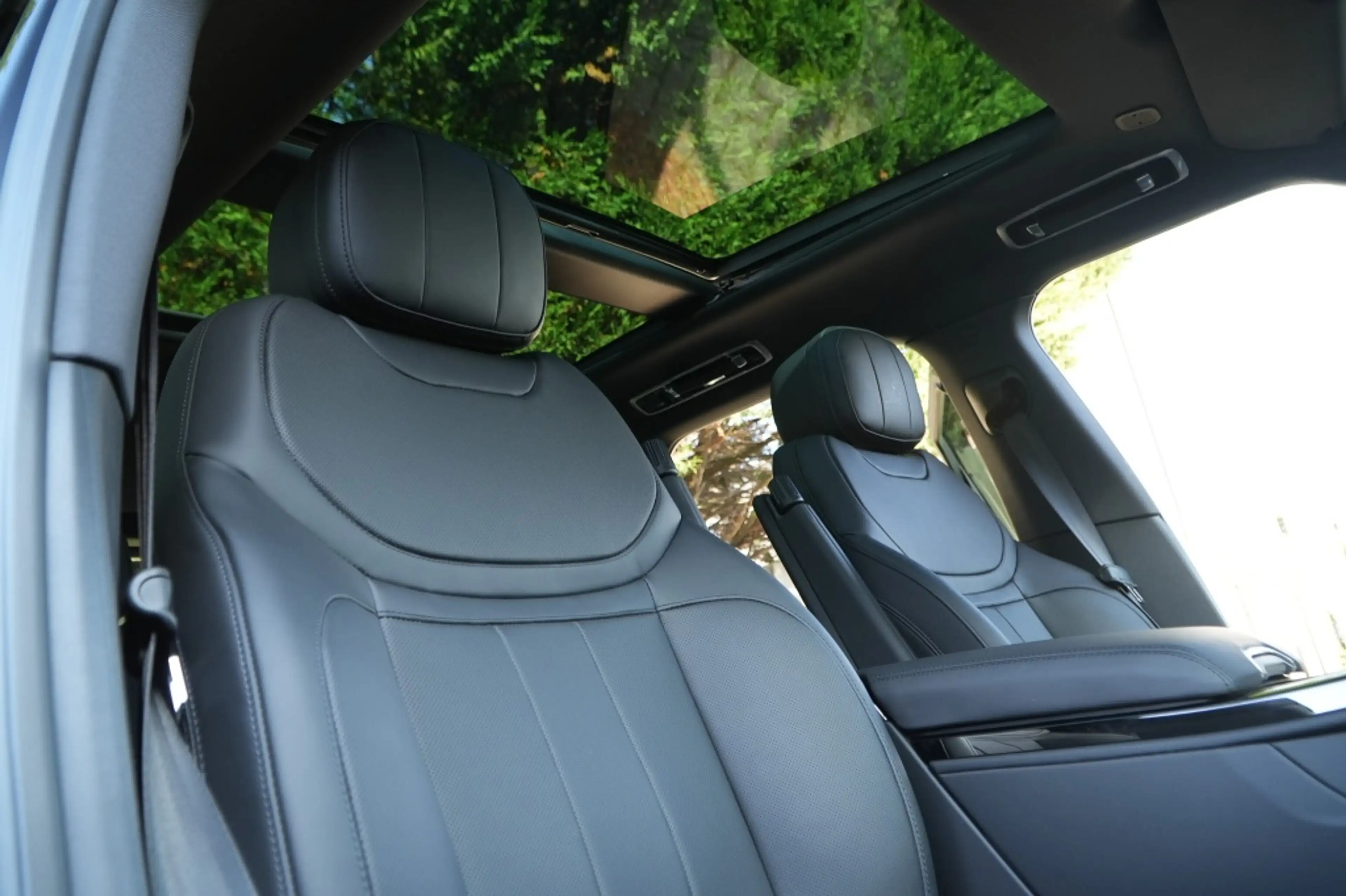 Land Rover Range Rover Sport P460e Dynamic SE PHEV I Pano I Black Pack I 5 jaar — photo 3
