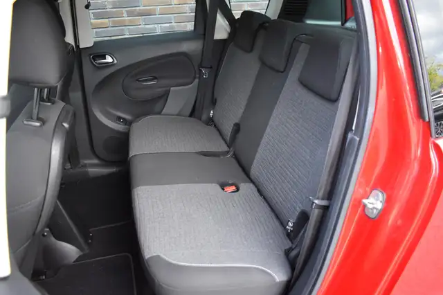 Citroen C3 Picasso view 6