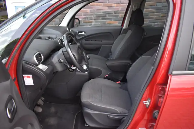 Citroen C3 Picasso view 11