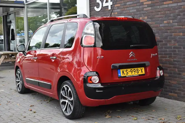 Citroen C3 Picasso view 2