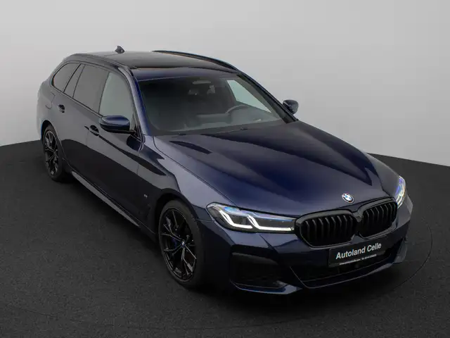 BMW 5 Series view 3